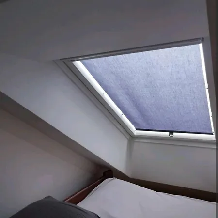 Cozy Rooftop With Balcony Prague Exterior photo