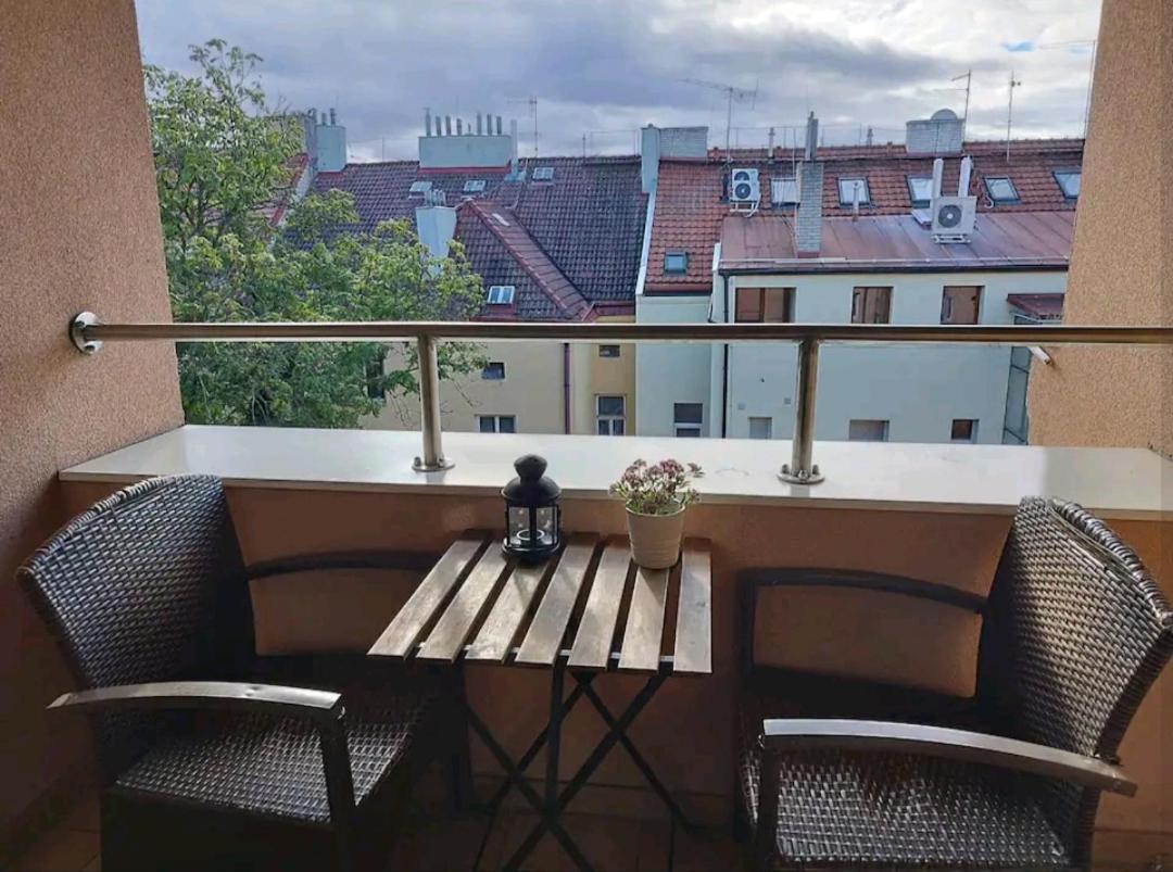 Cozy Rooftop With Balcony Прага