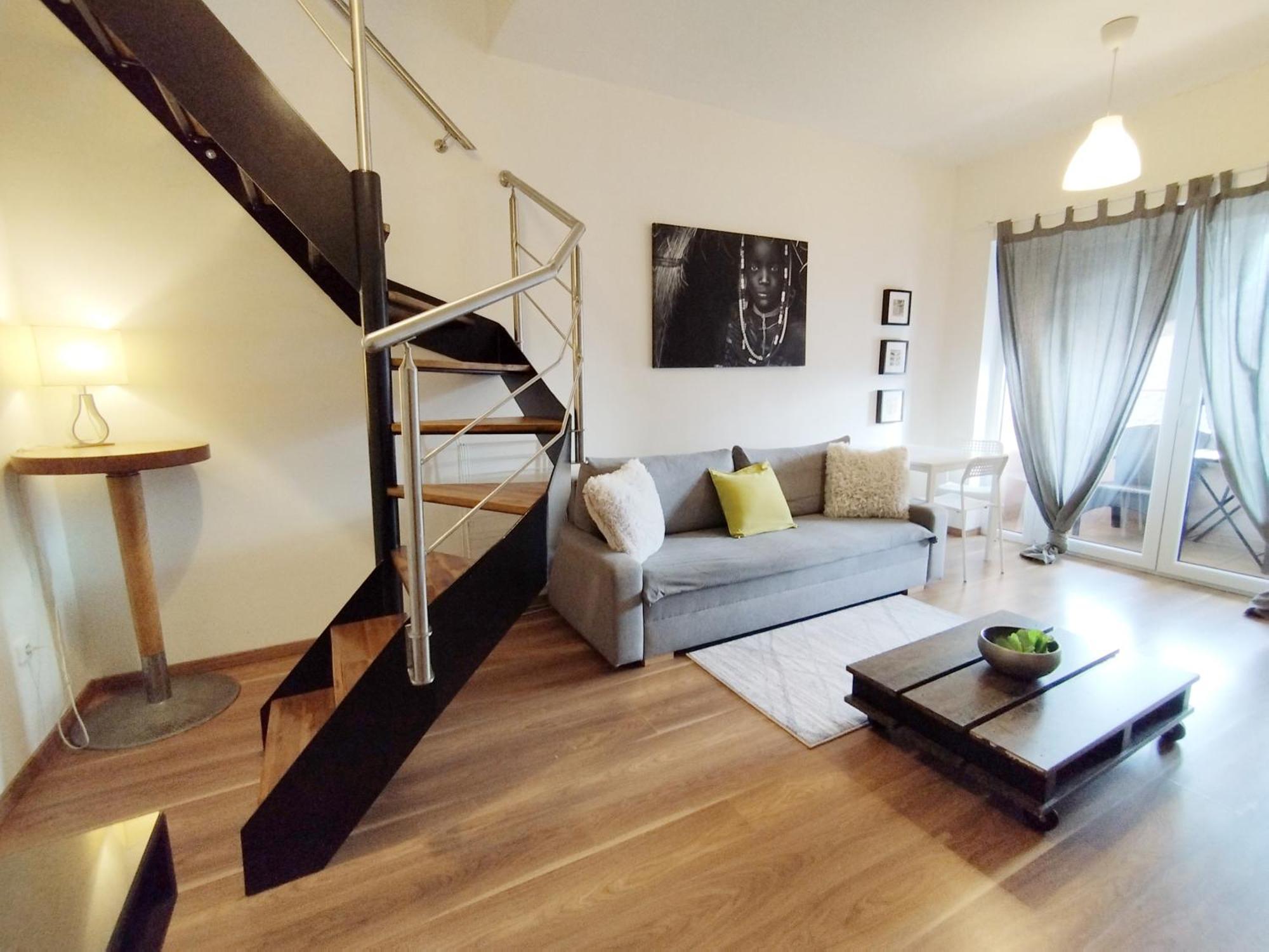 Апартаменти Cozy Rooftop With Balcony